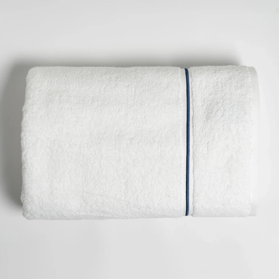 Petunia Pima Pamuk Banyo Havlusu Beyaz Lacivert 90x150 cm - Qua Home