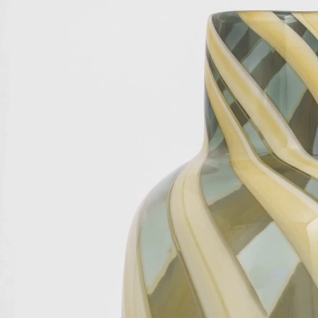 Lyon Yeşil Krem Çizgili Cam Vazo 20x33 cm - 2