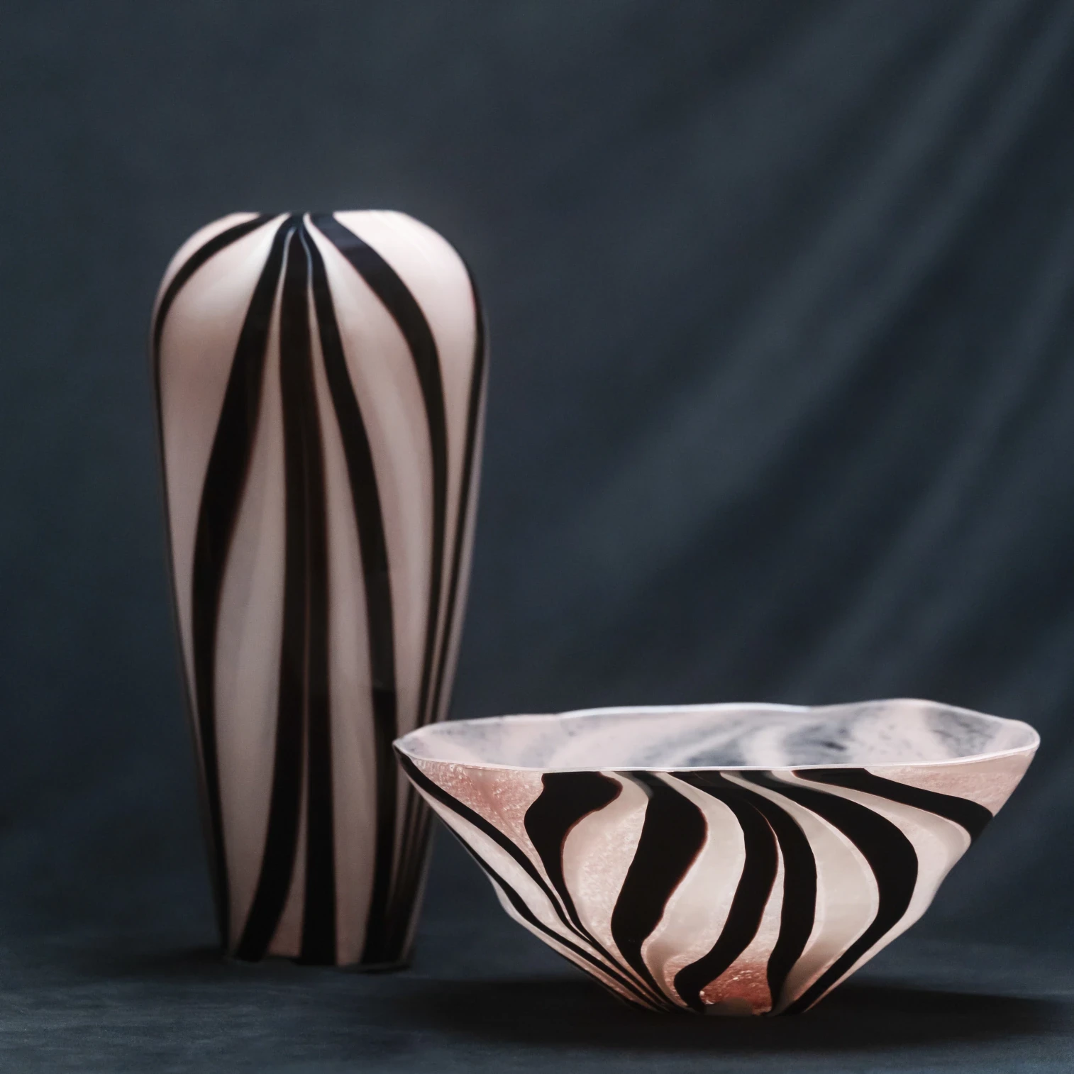 Romy Pembe Siyah Cam Vazo 31x16 cm - 6