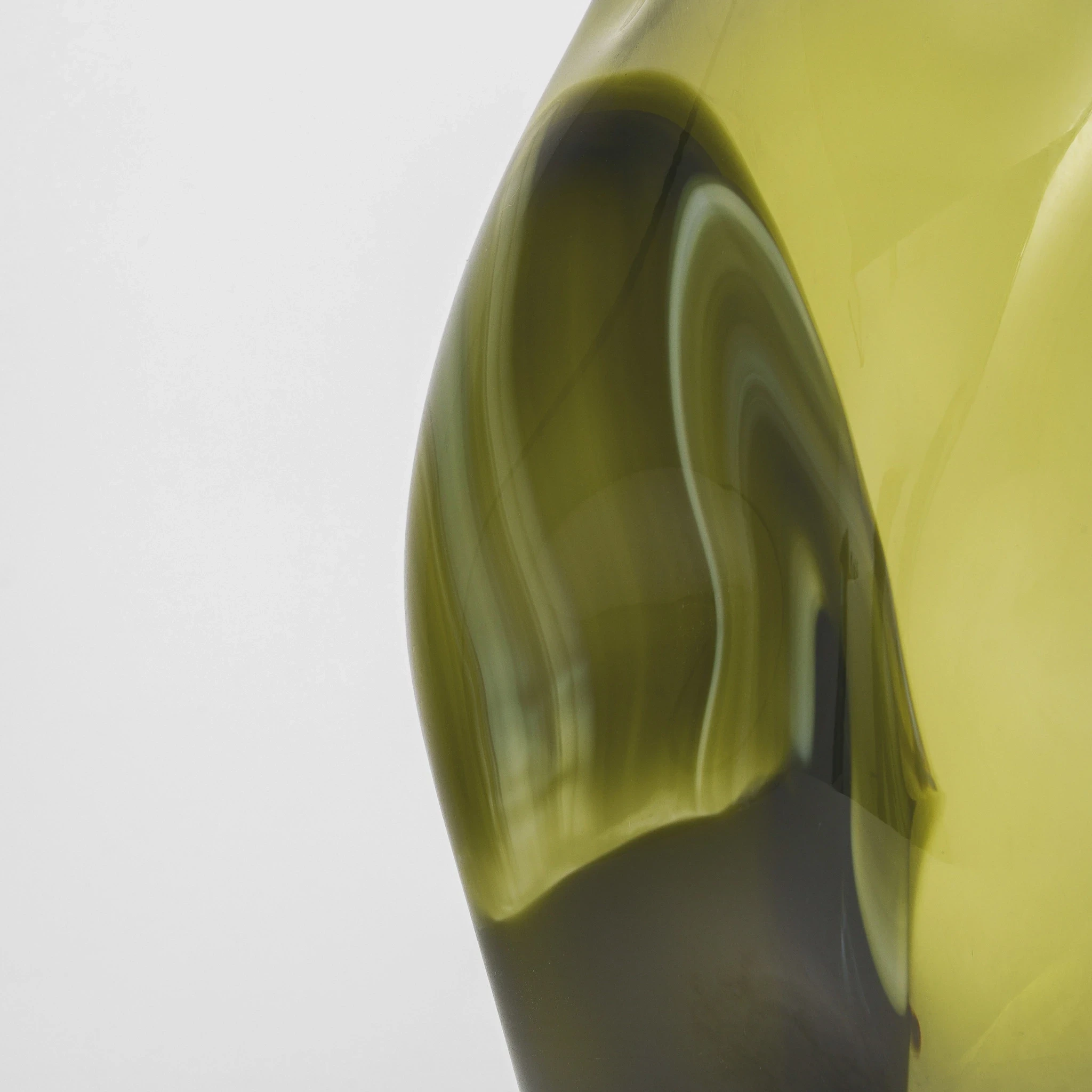 Rubus Yeşil Degrade Cam Vazo 25x19x32 cm - 3