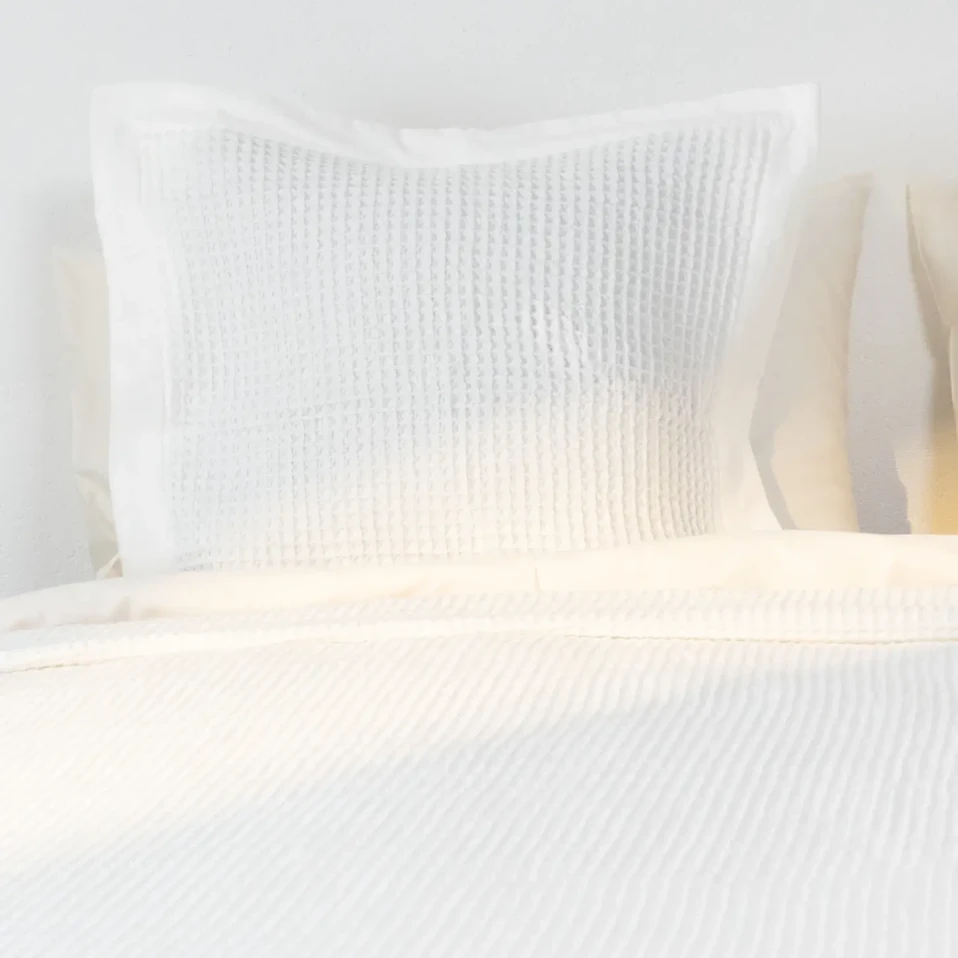 Terra Petek Dokulu Dekoratif Kırlent Beyaz 50x50 cm - 2