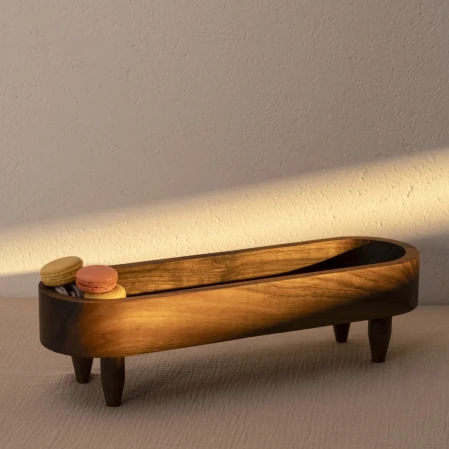 Maia Ceviz Ahşap Ayaklı Sunum Standı 45x14x12 cm - 1