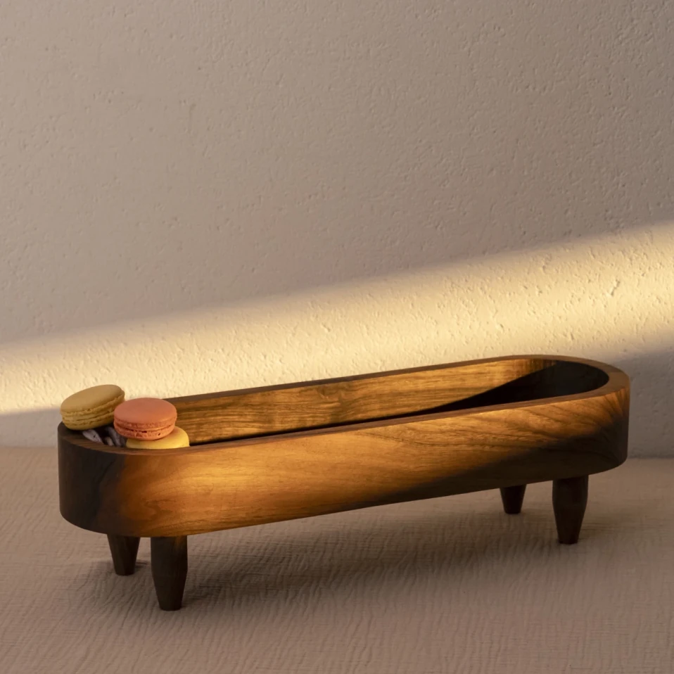 Maia Ceviz Ahşap Ayaklı Sunum Standı 45x14x12 cm - 1