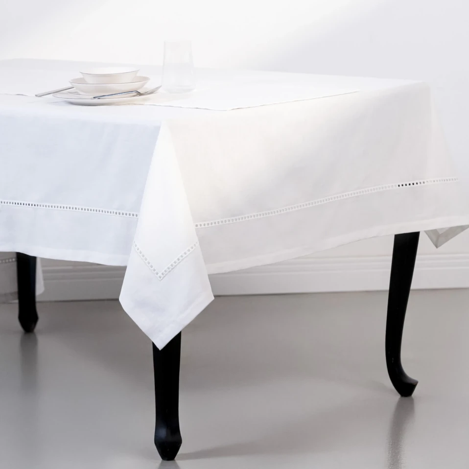 Natura Pamuk Keten Ajur Detaylı Masa Örtüsü Beyaz - Qua Home