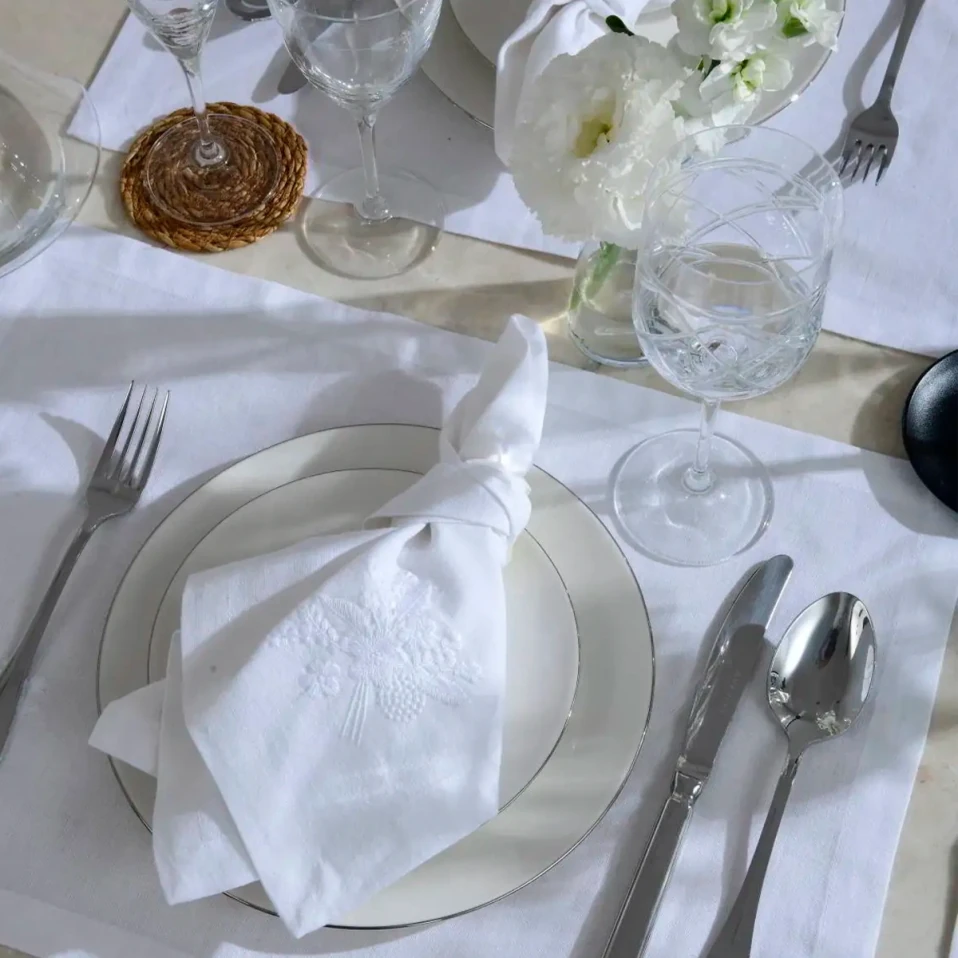 Julien 2'li Pamuk Keten Çiçek Nakışlı Peçete Beyaz - Qua Home