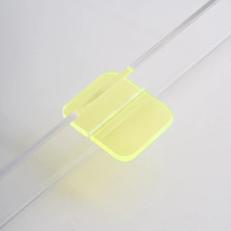 Manta Renkli Kulp Detaylı Pleksi Tepsi 30x22 cm - 3