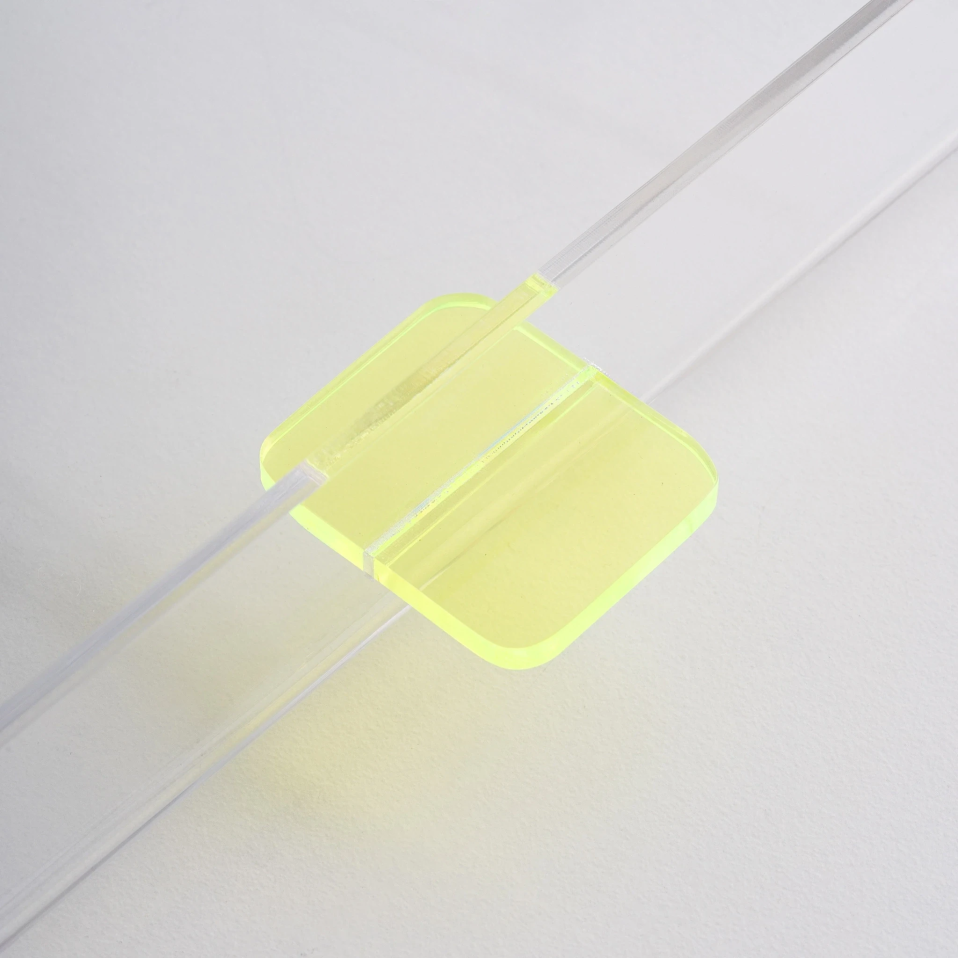 Manta Renkli Kulp Detaylı Pleksi Tepsi 40x17 cm - 3