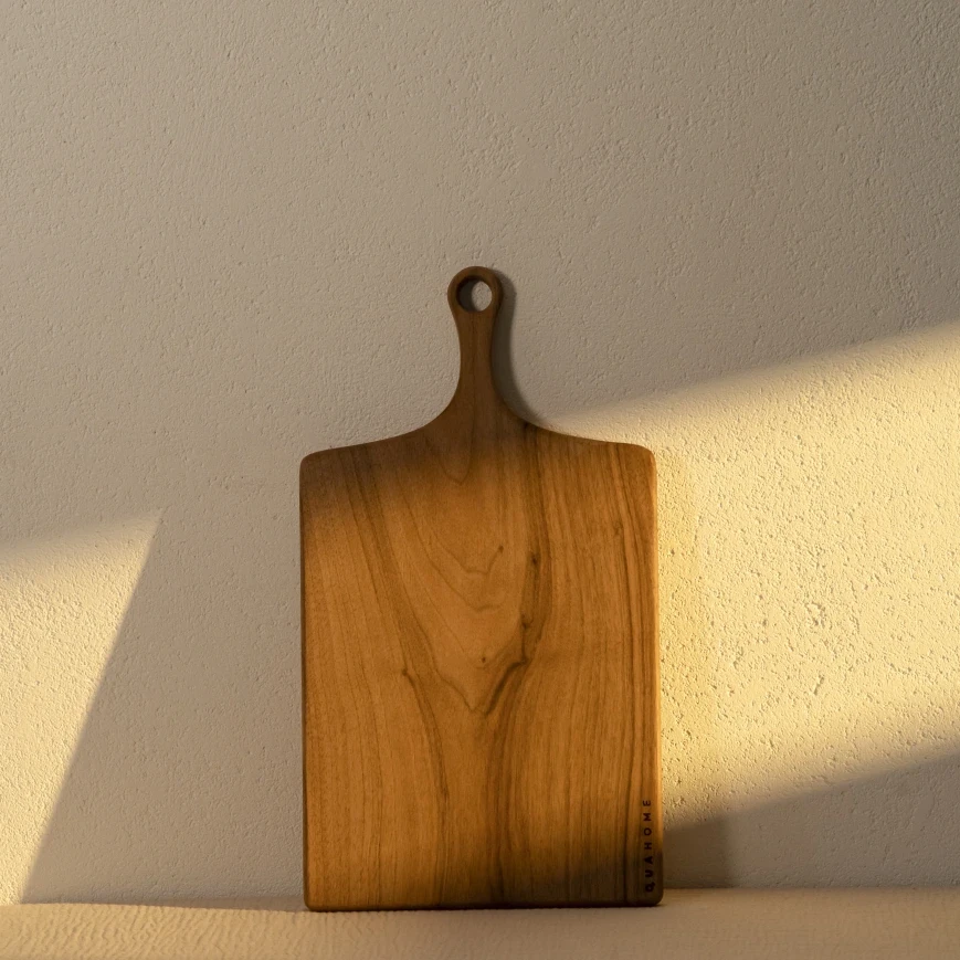 Ira Ceviz Ahşap Kesme & Sunum Tahtası 44x25x1.8 cm - Qua Home
