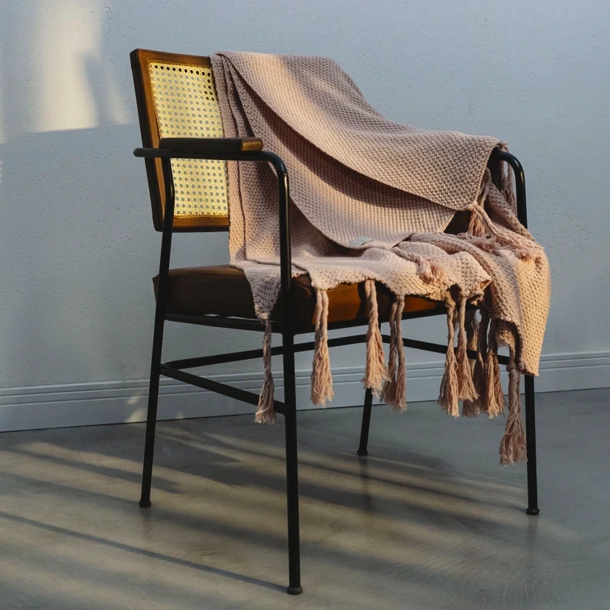 Laurel Püsküllü Triko Tv Battaniyesi Pembe 130*150 cm - 1