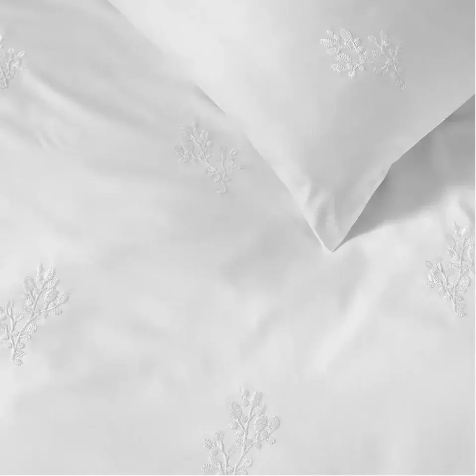 Carmen 300 Tc Pamuk Saten Nakışlı Çift Kişilik Nevresim Seti Beyaz - 2