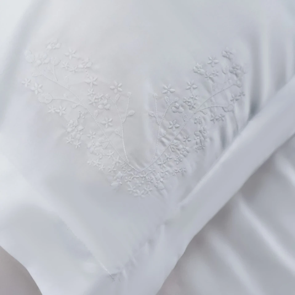 Milo 300 Tc Pamuk Saten Nakışlı ve Ajurlu King Size Nevresim Seti Beyaz - 4