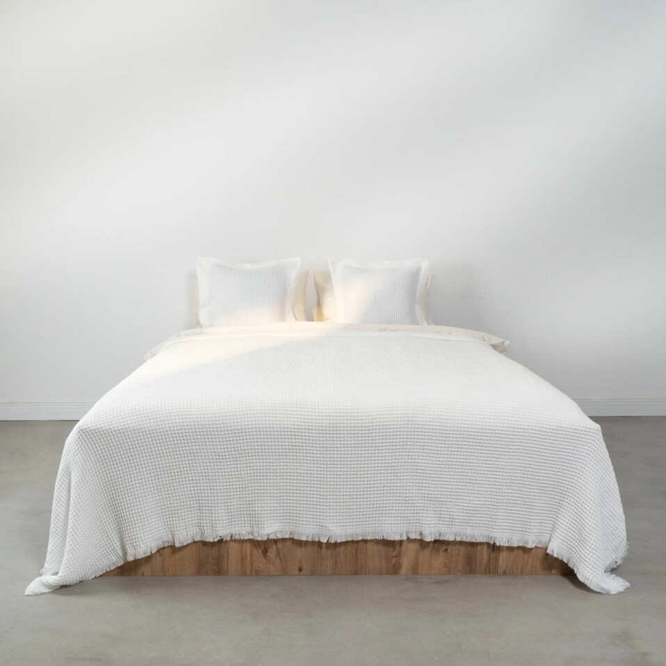 Terra Petek Dokulu Çift Kişilik Yatak Örtüsü Beyaz 220x240 cm - Qua Home